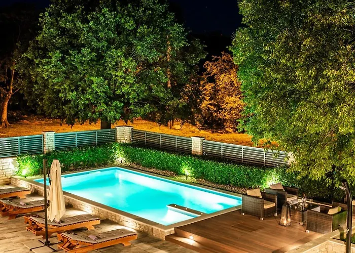 Luxury Carlin With Heated Pool Pridraga