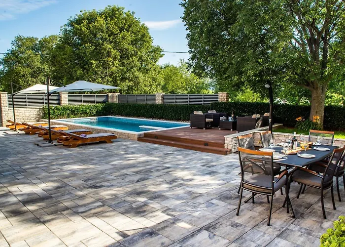 فيلة Luxury Carlin With Heated Pool Pridraga